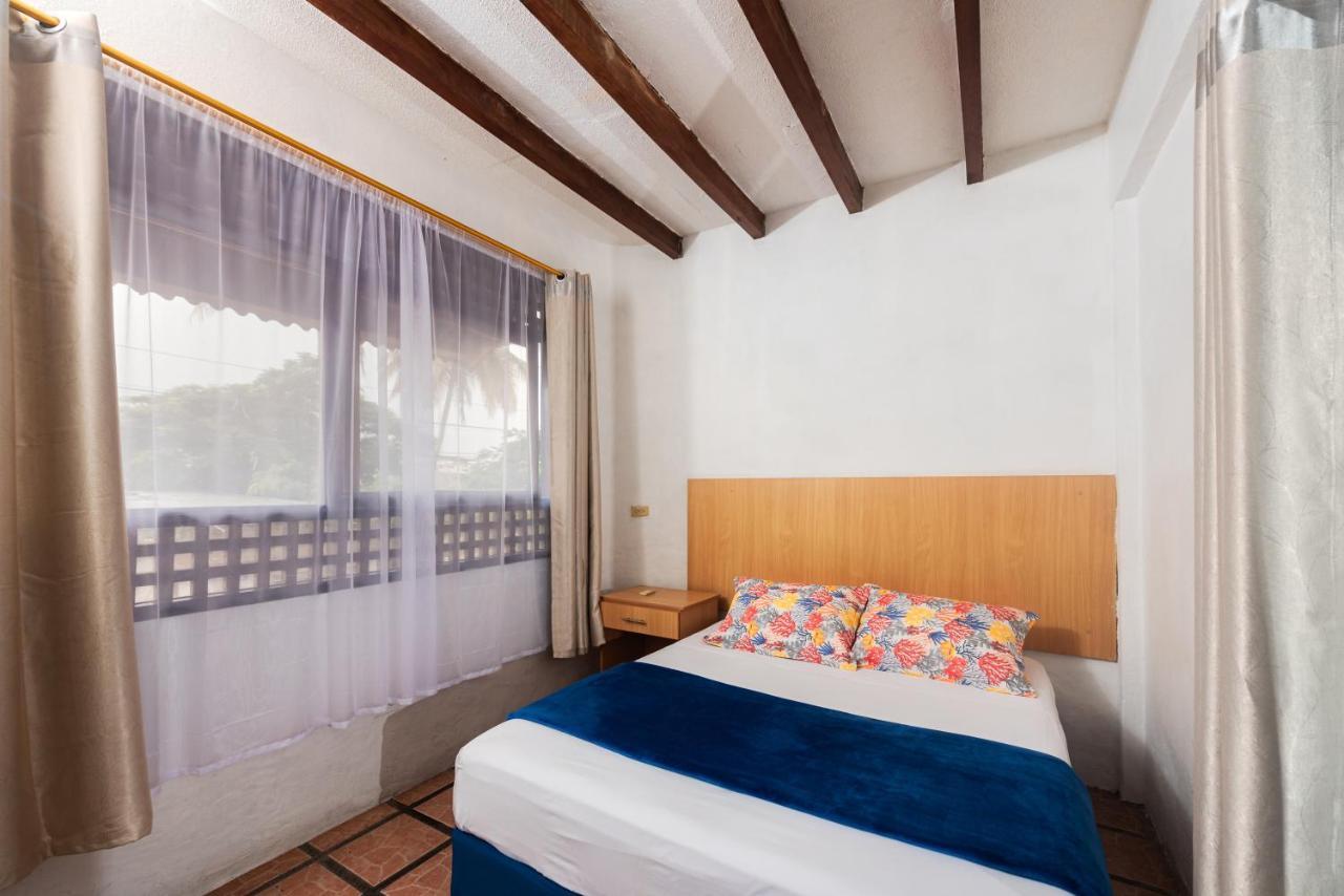 Hostal North Seymour Puerto Ayora  Zewnętrze zdjęcie