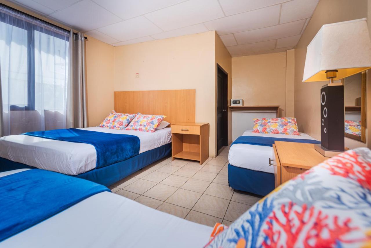 Hostal North Seymour Puerto Ayora  Zewnętrze zdjęcie