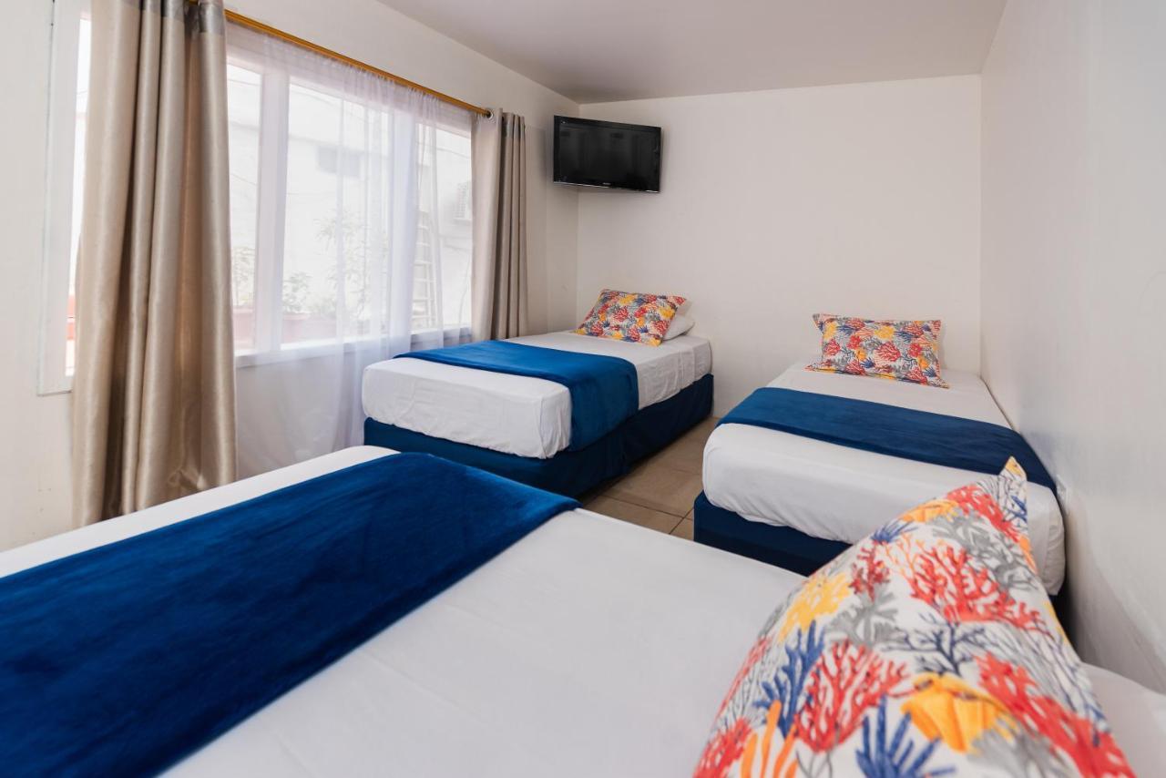 Hostal North Seymour Puerto Ayora  Zewnętrze zdjęcie